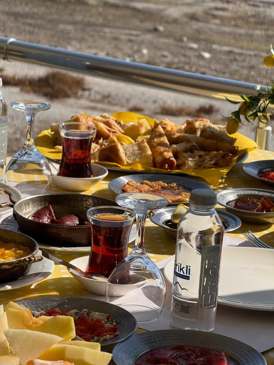 Serpme kahvaltı